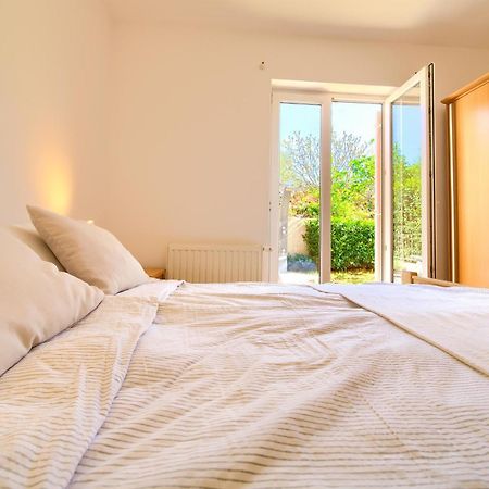 Apartamento Happy Point Krk Town Exterior foto